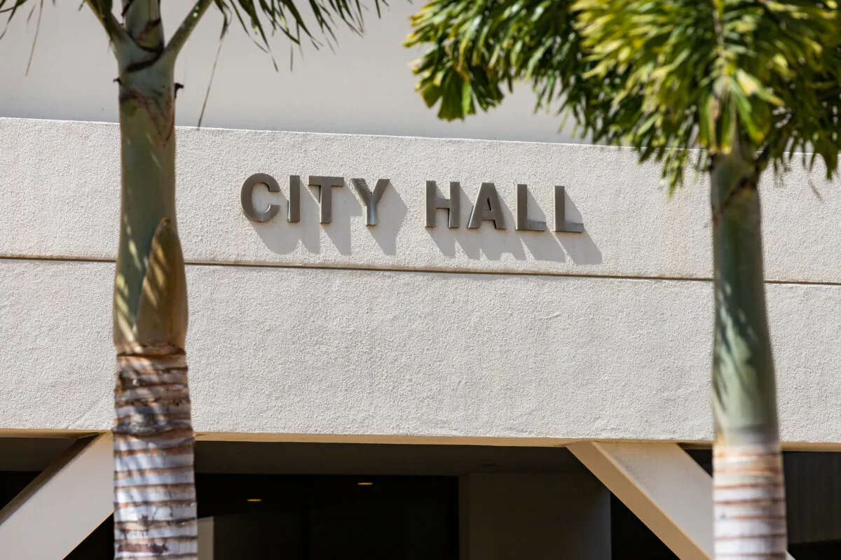 Huntington Beach City Hall in Huntington Beach, Calif., on Sept. 29, 2020. (John Fredricks/The Epoch Times)