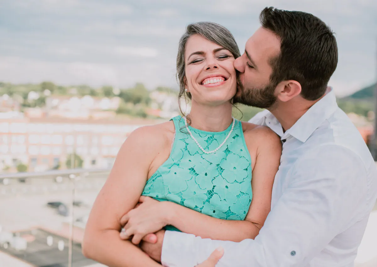 Relationships coach Leila Tomasone and her husband Derek. (Courtesy of Leila Tomasone)