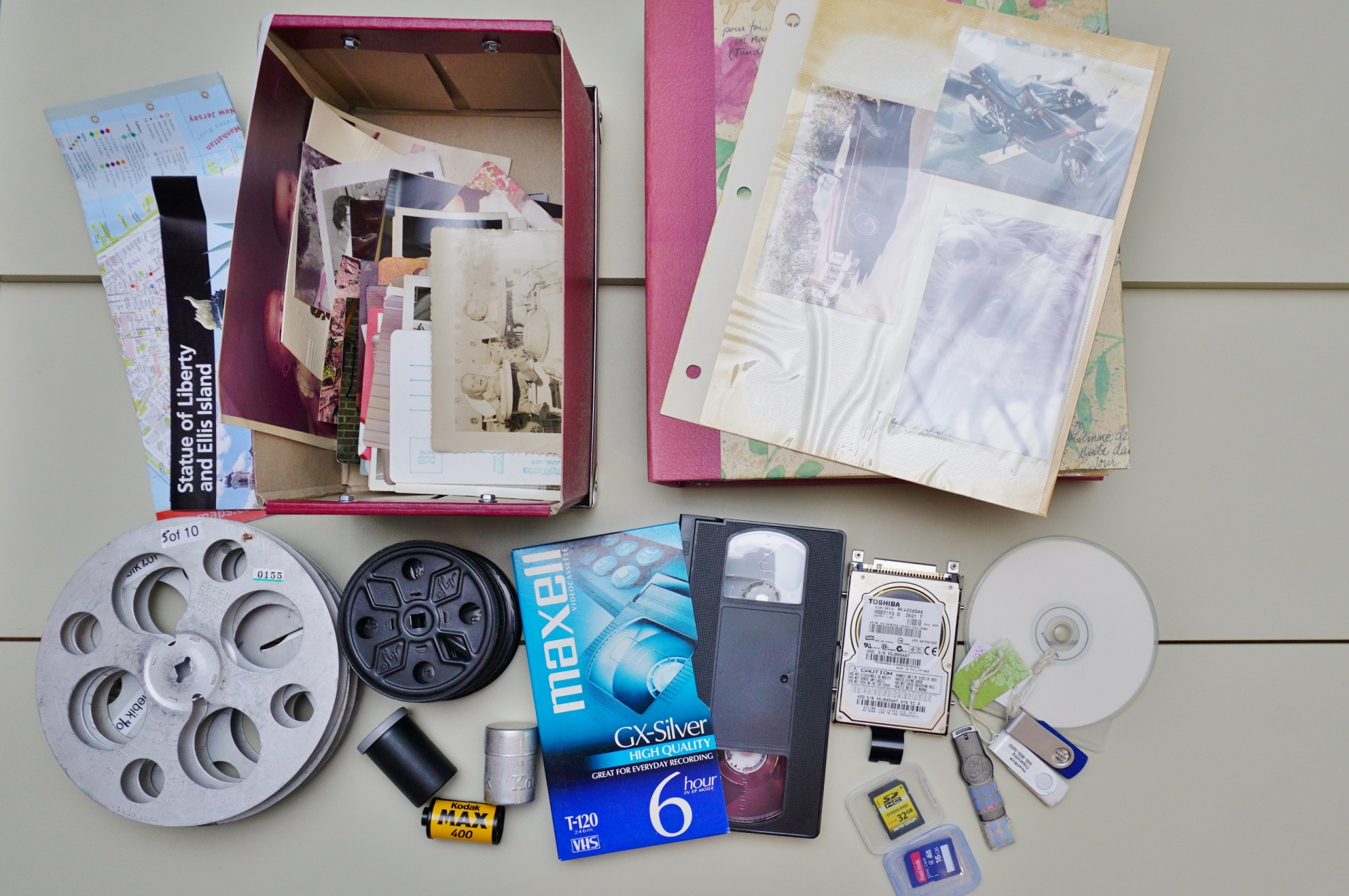 357-photo-organizing-project-before-tcbqg