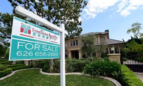 Median Price of American Homes Climbs Above $400,000 for the First Time