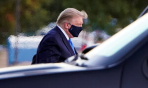 Trump Fever-Free, in Good Spirits at Walter Reed, Doctors Say