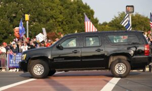 House Chairman Requests Briefing From Secret Service on COVID-19 Protocols