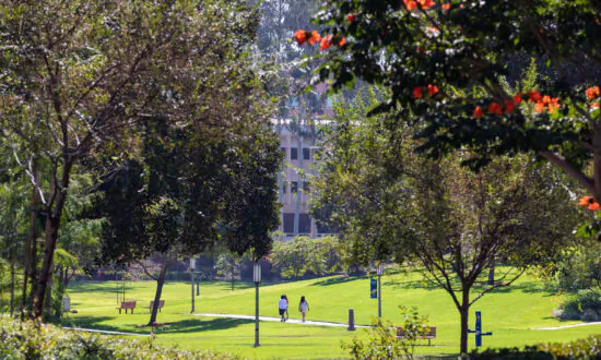 UCI Announces Plans to Return to Campus 