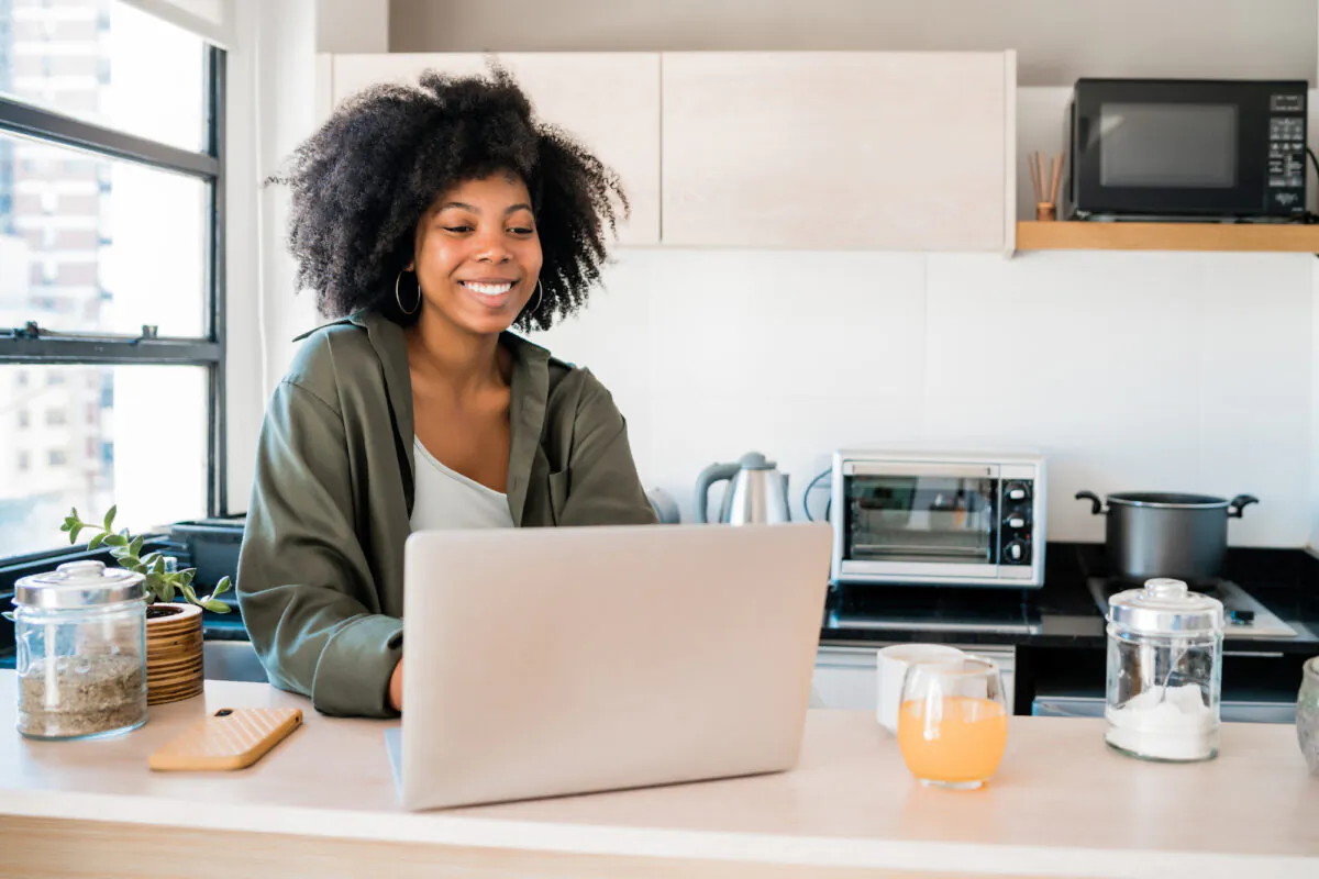 Incorporating a good rhythm into your day helps make the most of your time and energy. (Mego studio/Shutterstock)
