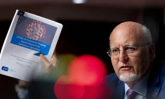 Ex-CDC Director Says It’s High Time to Admit ‘Significant Side Effects’ of COVID-19 Vaccines