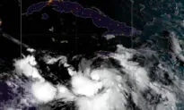 Major Hurricane Brews in Gulf of Mexico, Threatens Louisiana, Florida
