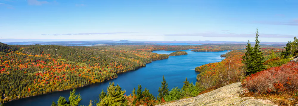 Fall colors in Acadia National Park. (Jason Busa/Shutterstock)
