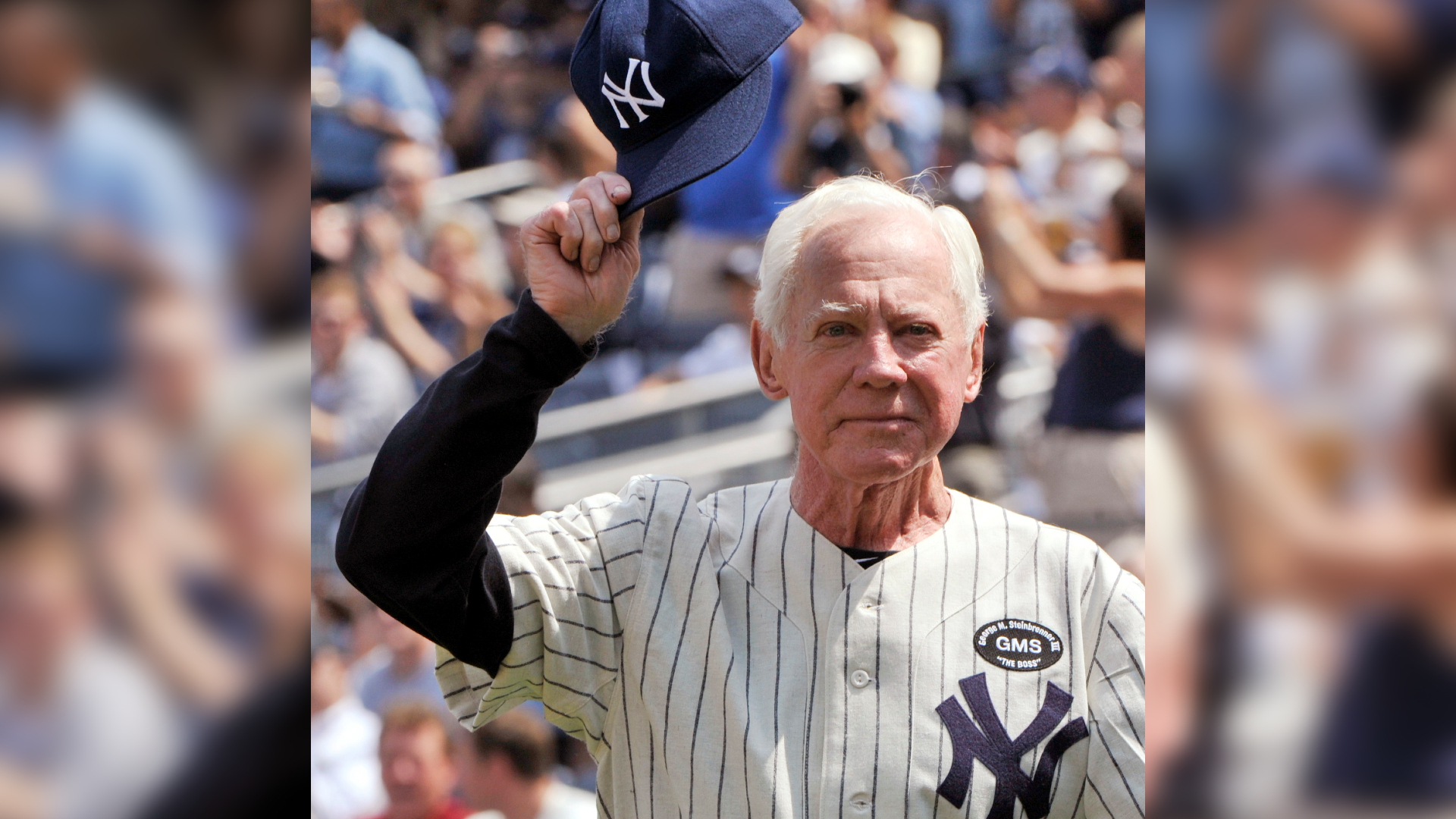 Whitey Ford, New York Yankees' Hall of Fame pitcher, dies at age 91