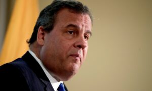 Ex-NJ Governor Chris Christie Says He's out of the Hospital