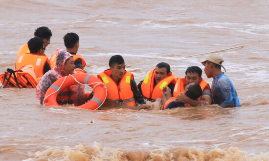 Floods Kill 17 People in Central Vietnam, Next Storm Due Soon