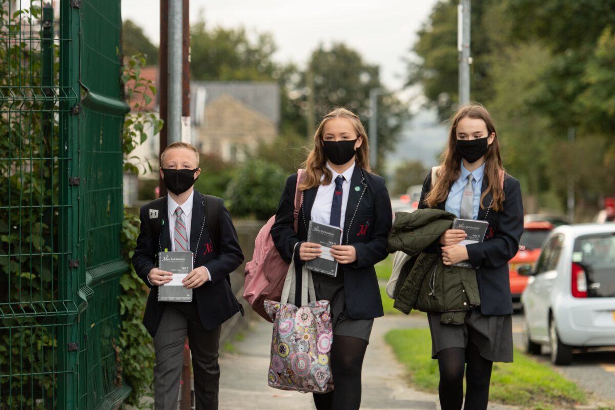 UK school children wearing face masks