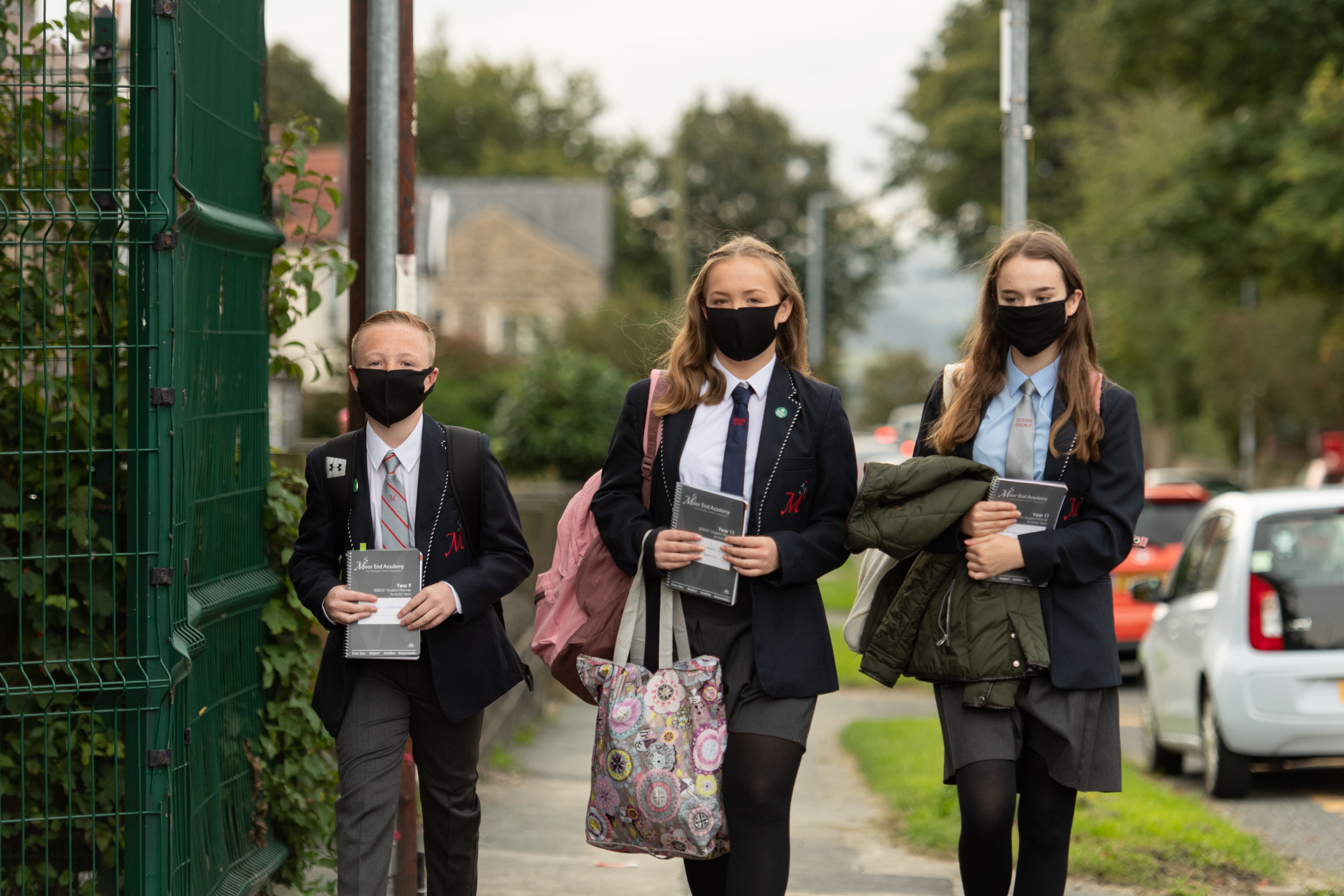 13,000 Children Were Kicked out of School Over COVID-19 Rules in England - Vimarsana News