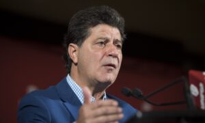 $1.5 Billion Investment by Fiat Chrysler in Windsor Is a 'Home Run' Says Union Leader