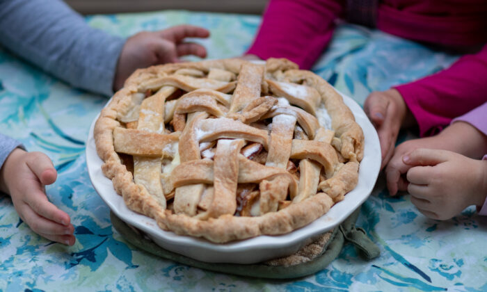 Apple Pie, From Orchard to Oven