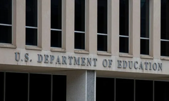 New Student Financial Aid Form’s Glitches Causing Delays Amid Hectic Rollout Process
