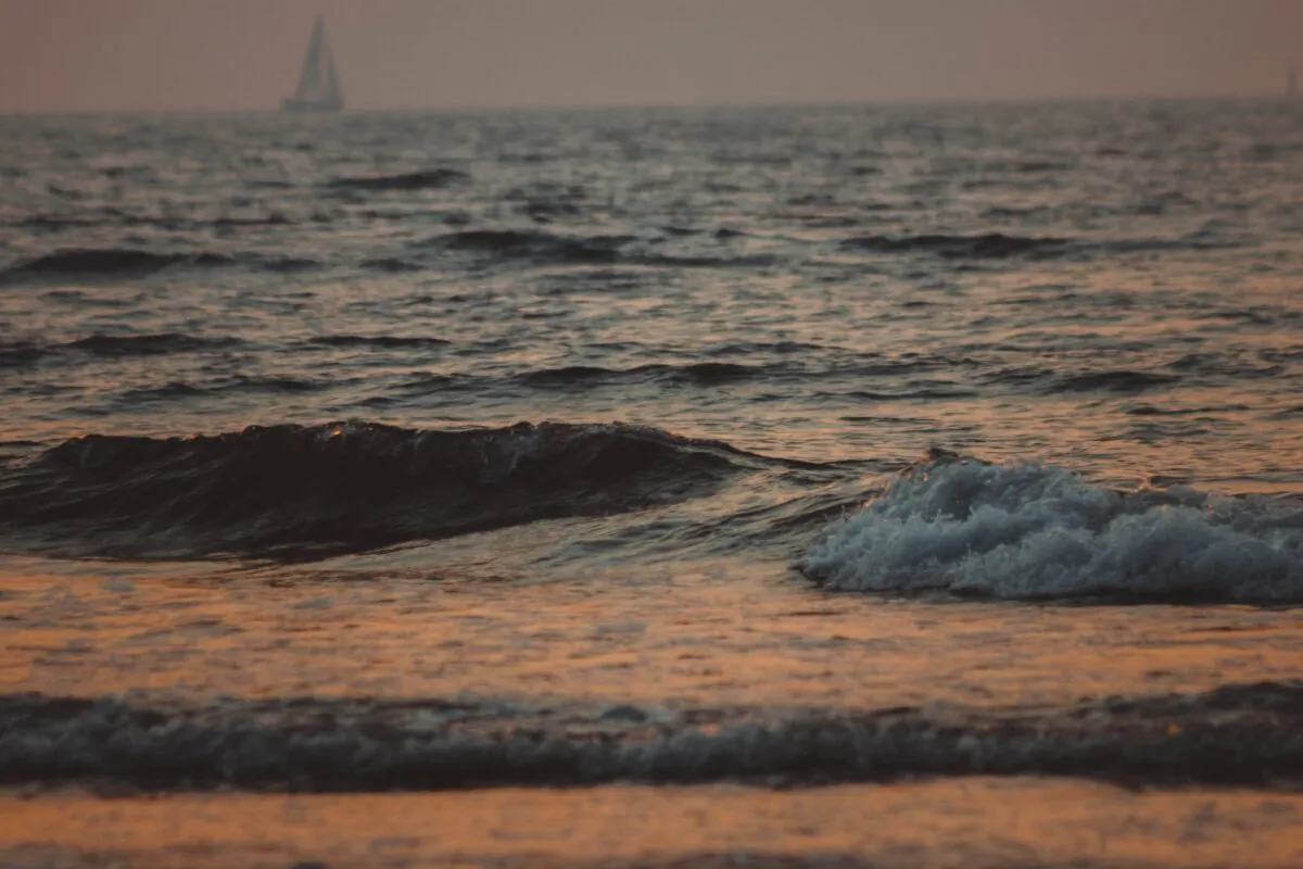 File photo of the English Channel off the coast of Dunkirk, France. (Mathias P R Reding/Unsplash.com)