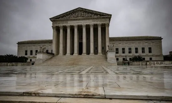 10 GOP Attorneys General Ask Supreme Court to Hear Ballot Dispute