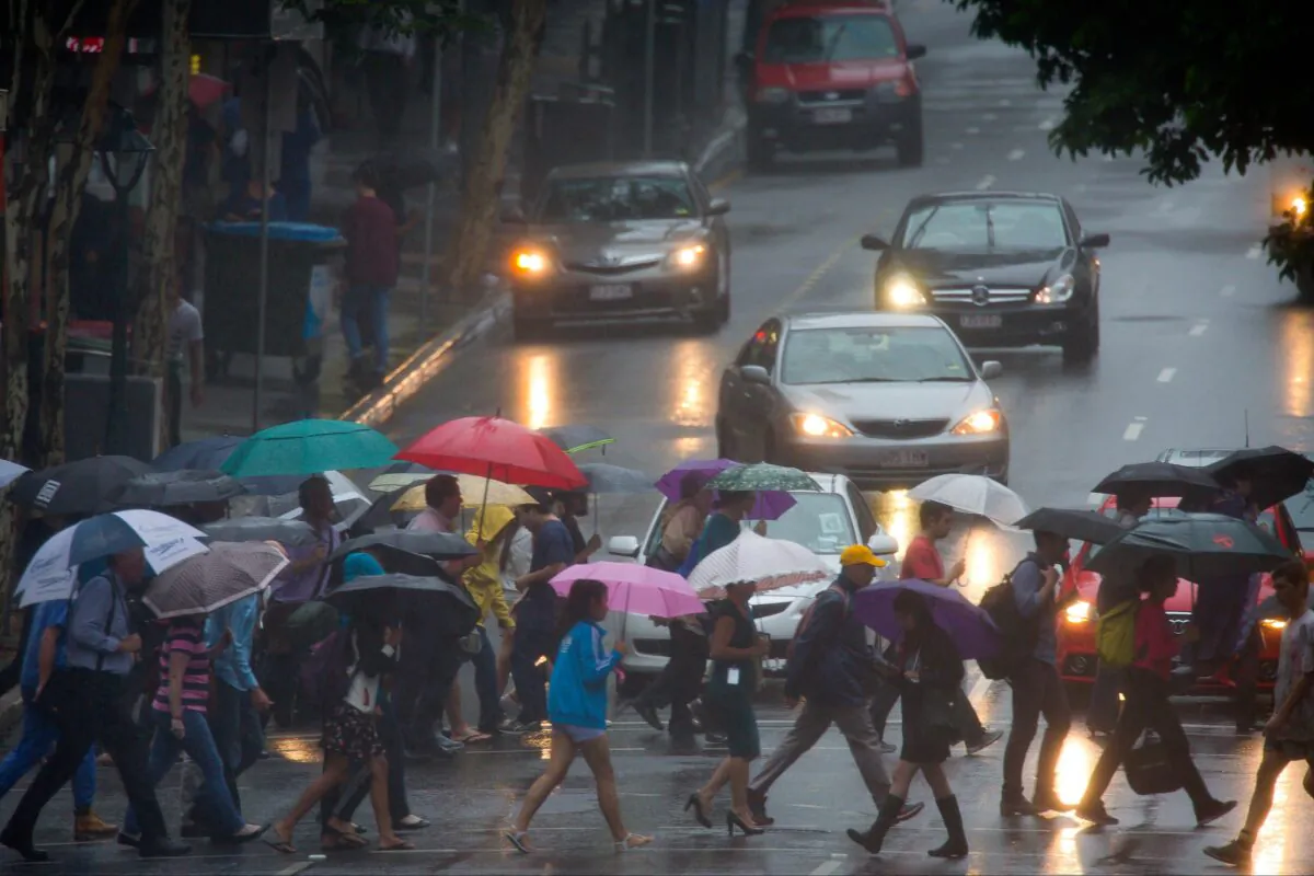 The Bureau of Meteorology has issued a severe weather warning for Redland City, parts of Ipswich, Logan, Scenic Rim, Lockyer Valley, Gold Coast, Brisbane City and Moreton Bay Council areas. (Patrick Hamilton/AFP via Getty Images)