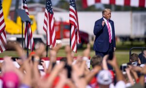 Trump: Pandemic Is 'Rounding the Turn'