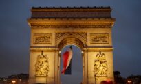 French Police Find Bag Filled With Ammunition Near Arc de Triomphe