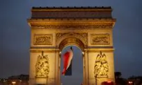 French Police Find Bag Filled With Ammunition Near Arc de Triomphe