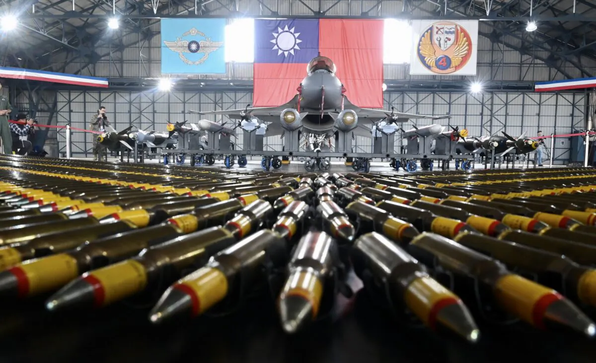 A U.S.-made F-16V fighter jet with its armaments is on display during an exercise at a military base in Chiayi, southern Taiwan, on Jan. 15, 2020. (Sam Yeh/AFP via Getty Images)