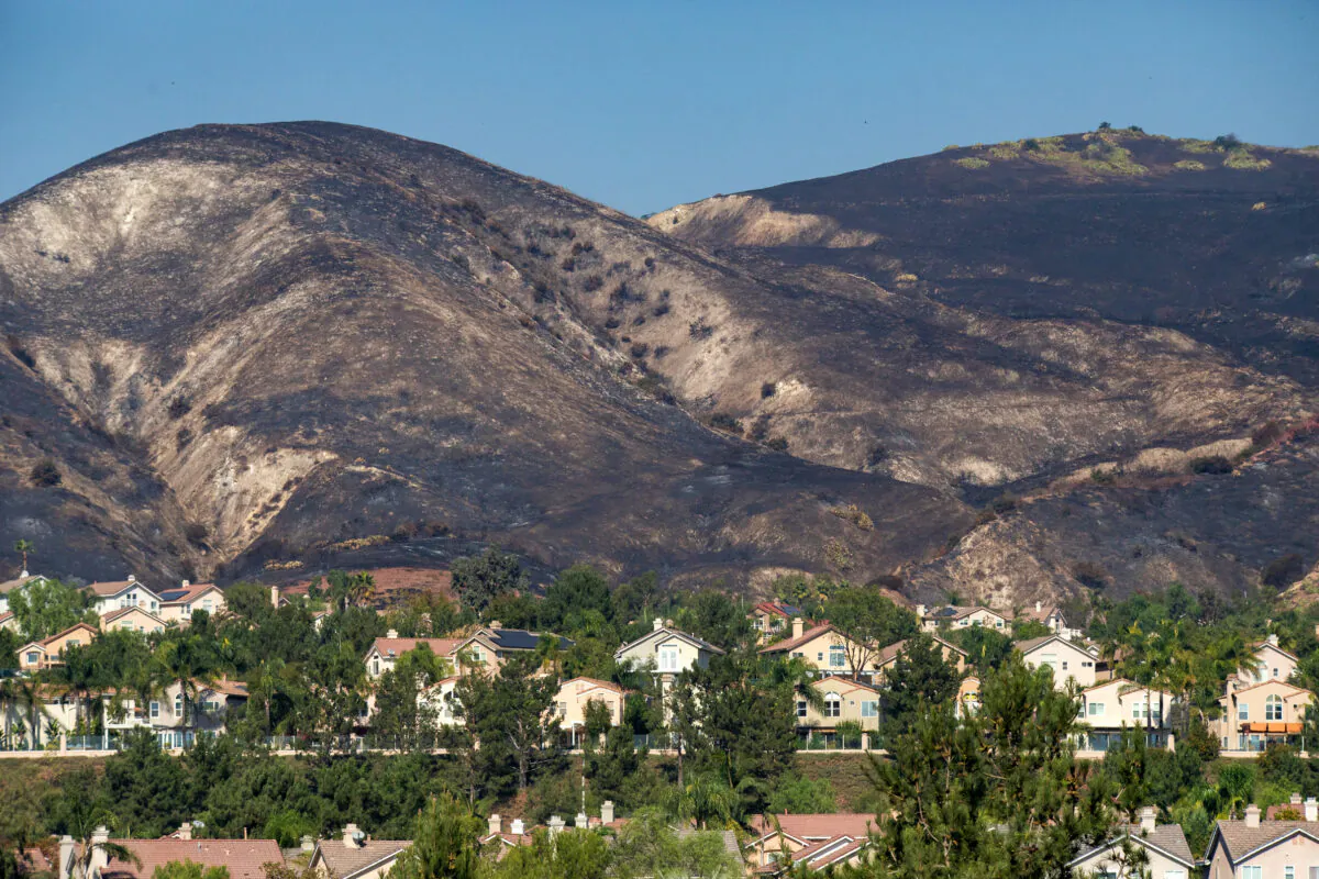 Traces of the Silverado Fire are seen in the scorched hills above Irvine, Calif., on Oct. 28, 2020. (John Fredricks/The Epoch Times)