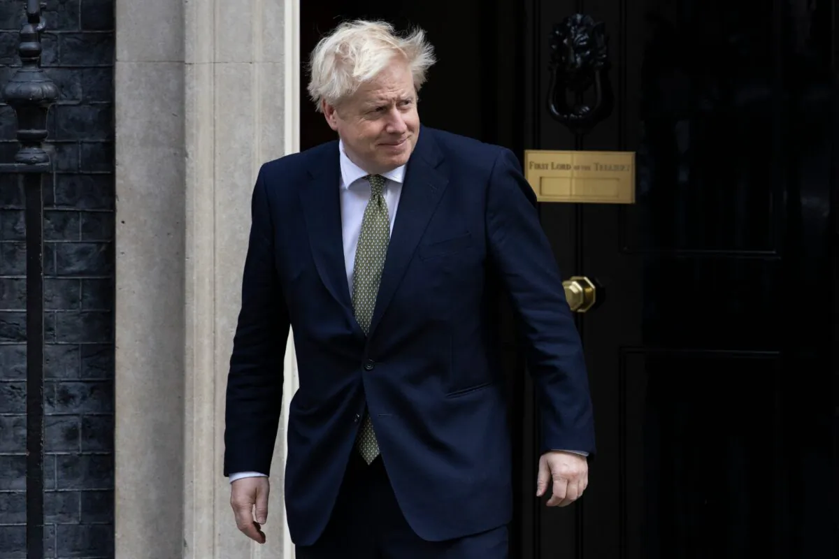 British Prime Minister Boris Johnson leaves 10 Downing Street to greet Iraqi Prime Minister Mustafa Al-Kadhimi on Oct. 22, 2020. (Dan Kitwood/Getty Images)
