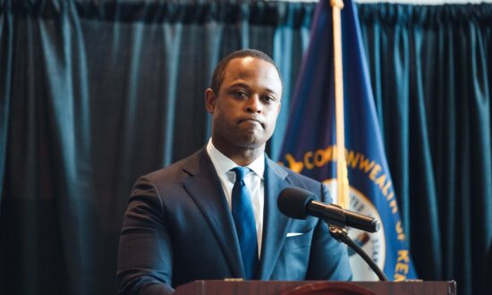 Breonna Taylor Grand Jurors Among Petitioners Seeking to Impeach Kentucky AG