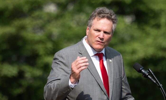 Alaska Governor Mike Dunleavy speaks at the White House in Washington, D.C., on July 16, 2020 (Jim Watson/AFP via Getty Images)