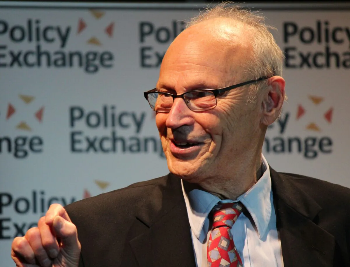 American educator and academic literary critic E. D. Hirsch delivers a speech at the second Policy Exchange Education Annual Lecture on Education at Pimlico Academy, London, on Sept. 17, 2015. (Policy Exchange/ CC BY 2.0)