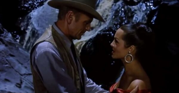 Gary Cooper and Sara Montiel in Vera Cruz