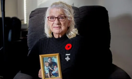 Mom of Naval Officer Killed in 2004 Submarine Fire Named Silver Cross Mother