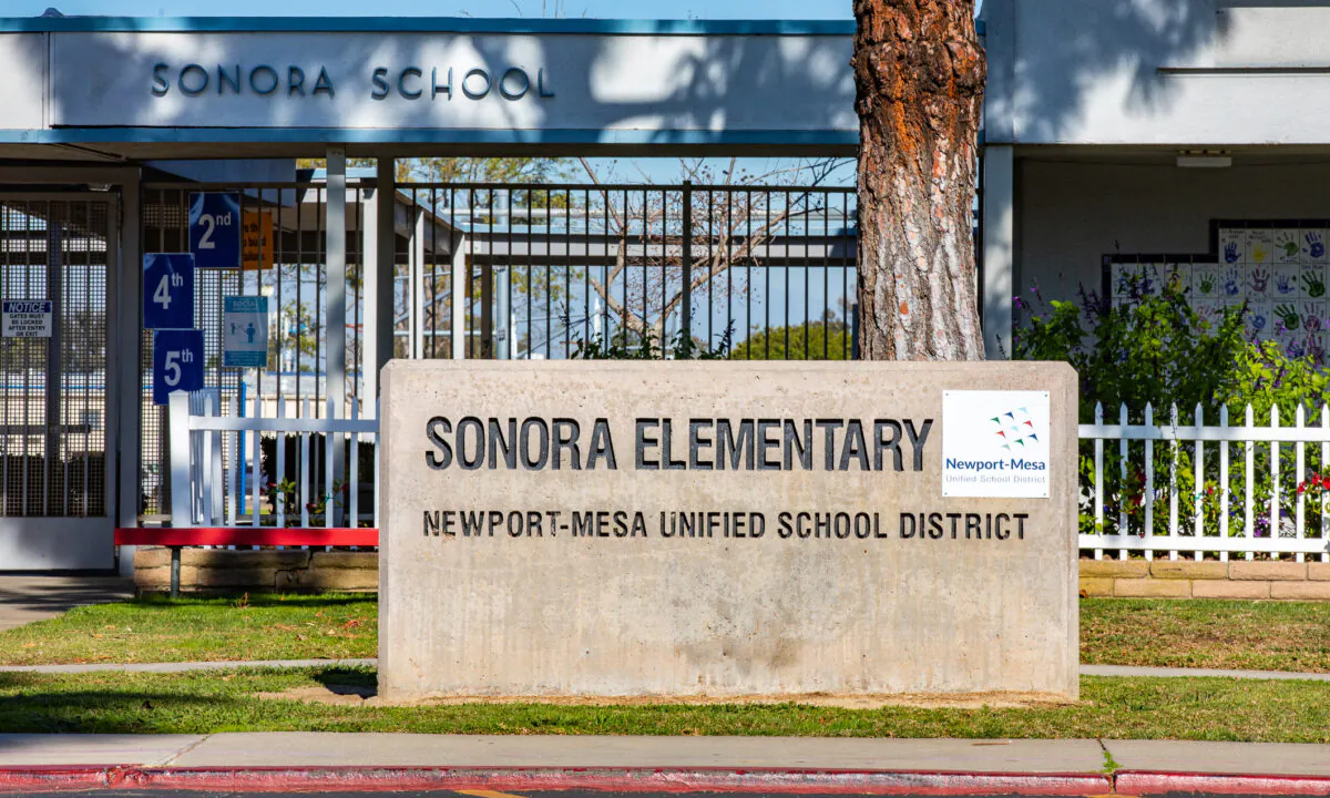 Sonora Elementary School, part of the Newport-Mesa Unified School District, in Costa Mesa, Calif., on Dec. 1, 2020. (John Fredricks/The Epoch Times) 