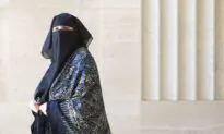 Omar Khadr’s Sister Wants Ottawa to Remove Her Name From Threat List and Allow Her Return to Canada