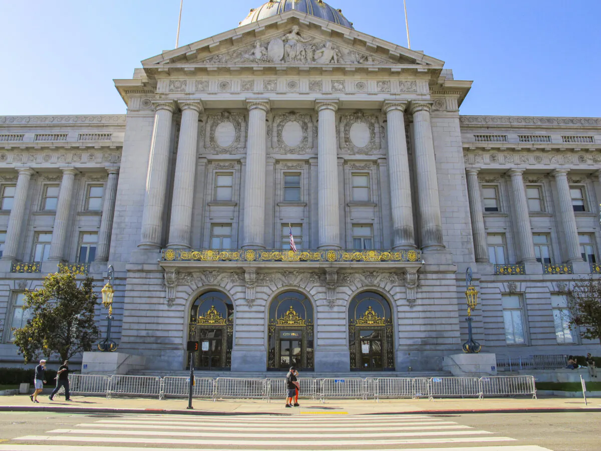 San Francisco City Hall on Oct. 31, 2020. (Ilene Eng/The Epoch Times)