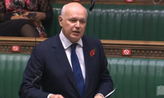 Chinese Spy Operating in UK Parliament Is ‘Tip of the Iceberg’: Senior Conservative