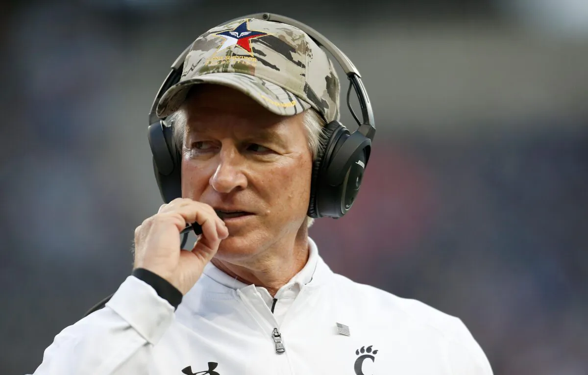 Head Coach Tommy Tuberville of the Cincinnati Bearcats at Nippert Stadium in Cincinnati, Ohio, on Nov. 5, 2016. (Kirk Irwin/Getty Images)