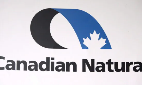 Canadian Natural Moves Ahead Steam-Driven Oilsands Projects, but Mine Remains on Ice