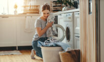 How to Make Your Own Laundry Softener