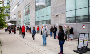 Toronto to Add Its Own Restrictions to Ontario’s Reopening Framework