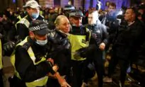London Police Arrest 190 Anti-Lockdown Protesters for Breaking Lockdown Rules