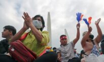 Thai Police Block Protesters Seeking Royal Reforms