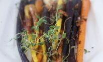 Roasted Carrots With Red Wine and Thyme Sauce