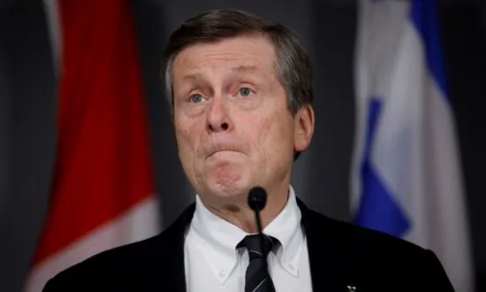 Toronto Extends Ban on Indoor Dining, Fitness Classes as Previous Restrictions Expire