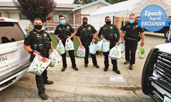Kind Officers Help Elderly Man Whose Son Was in the Hospital by Buying, Delivering Him Food