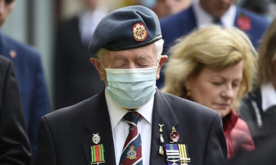 UK Comes Together in Distant Silence on Armistice Day