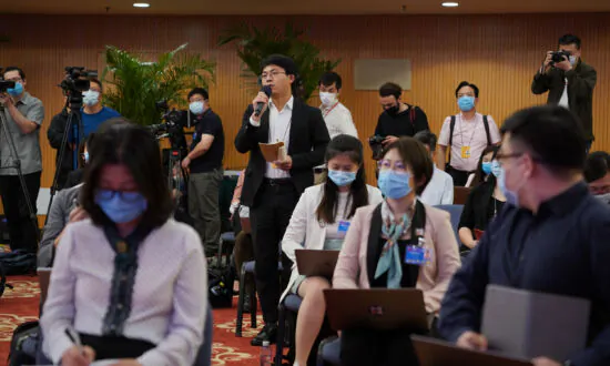 Chinese Regime Mandates Journalists and Monks Study Communist Ideology