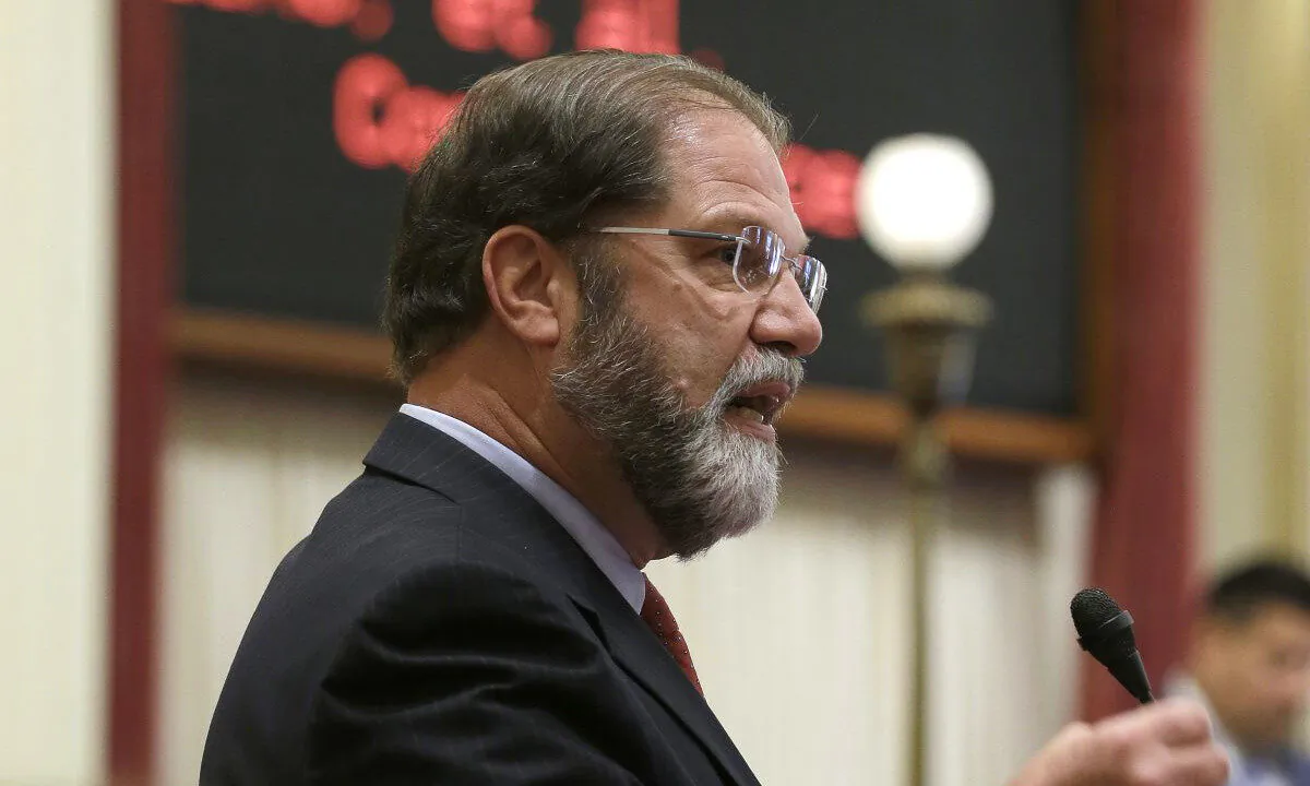 Former state Sen. John Moorlach (R-Costa Mesa) speaks in opposition to a measure that would increase California's minimum wage, in Sacramento, Calif., on March 31, 2016. (AP Photo/Rich Pedroncelli)