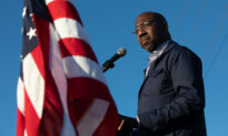 Warnock Says Schumer’s Name Not on Ballot as Georgia Runoff Enters National Spotlight